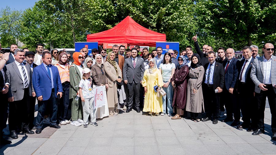 Mevcut anayasanın özgürlükleri kısıtlayan tarafı nedir?